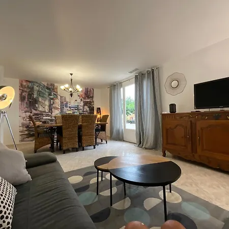 Vila Renovee Avec Piscine, Proche Mer Et Commerces, Grand Jardin, Bbq/plancha, Parking Multiple, 10 Pers. - Fr-1-800-2