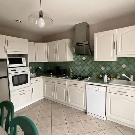Vila Renovee Avec Piscine, Proche Mer Et Commerces, Grand Jardin, Bbq/plancha, Parking Multiple, 10 Pers. - Fr-1-800-2 *