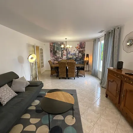 Vila Renovee Avec Piscine, Proche Mer Et Commerces, Grand Jardin, Bbq/plancha, Parking Multiple, 10 Pers. - Fr-1-800-2 *